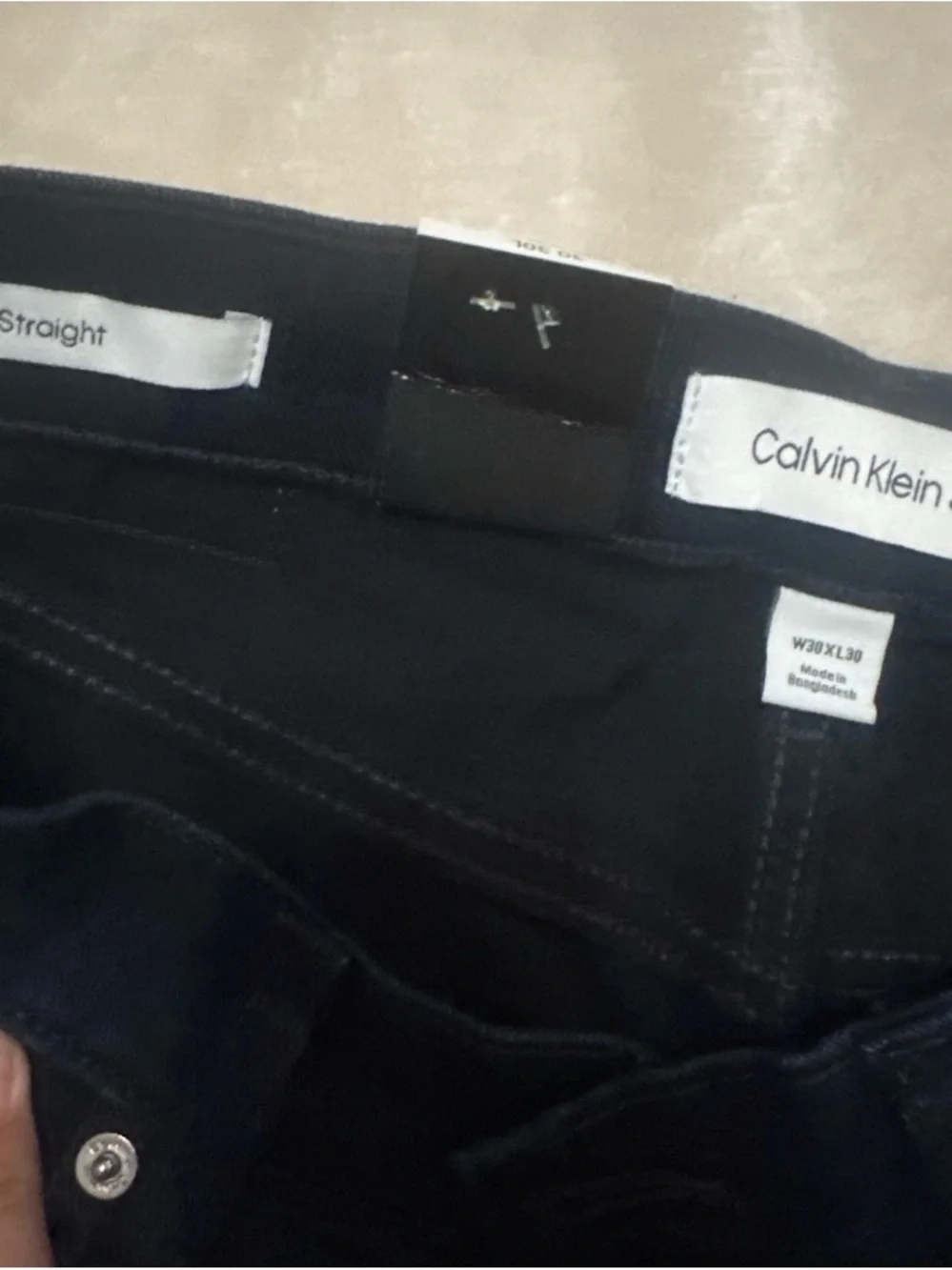 Calvin Klein Men’s Black Straight-Leg Jeans size 30x30